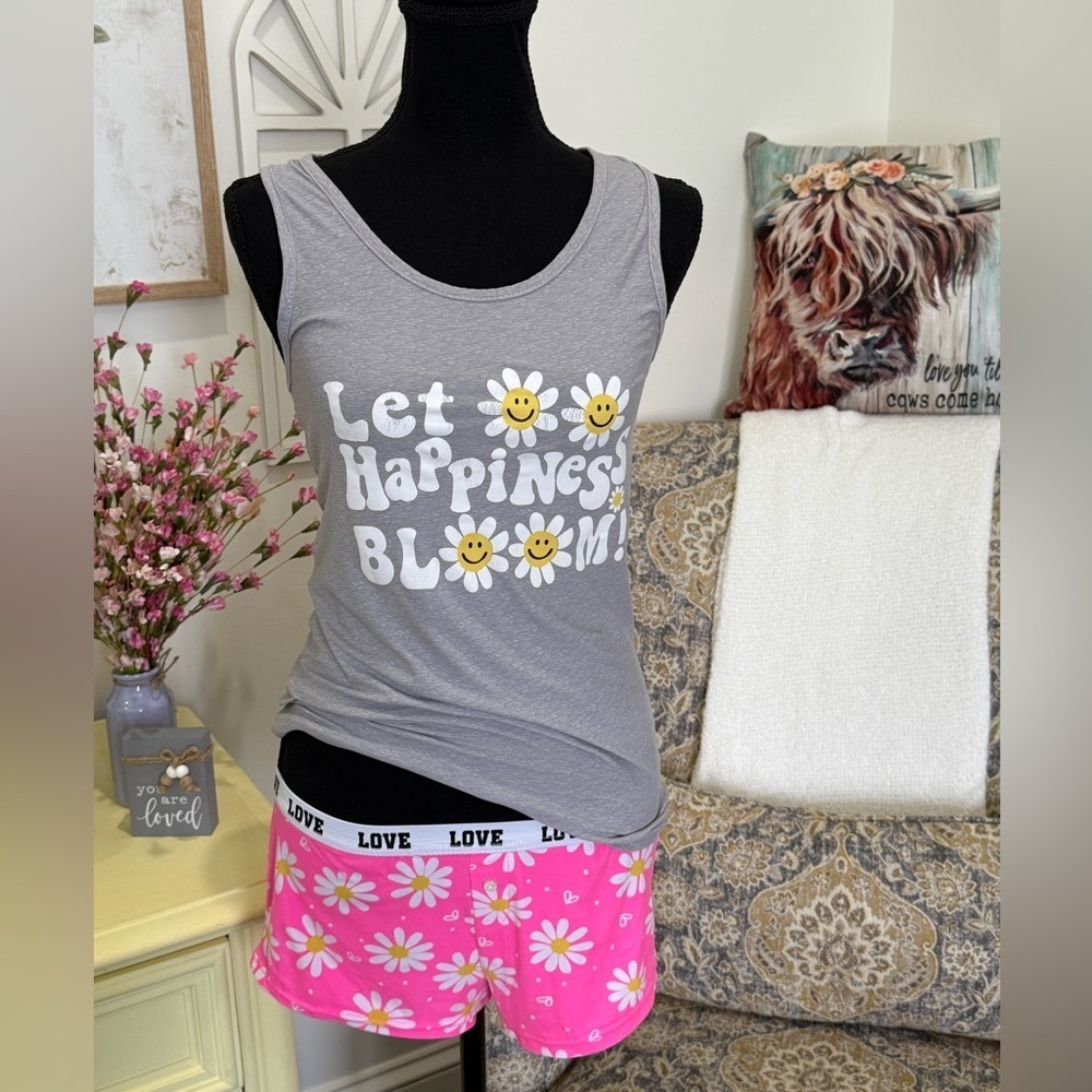 Gray and White Daisy Pajama Set
